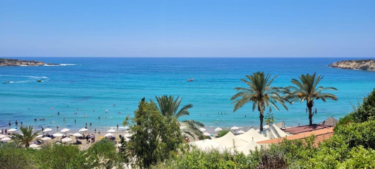 Villa Neyla Four Bedroom Coral Bay Beach Front Экстерьер фото