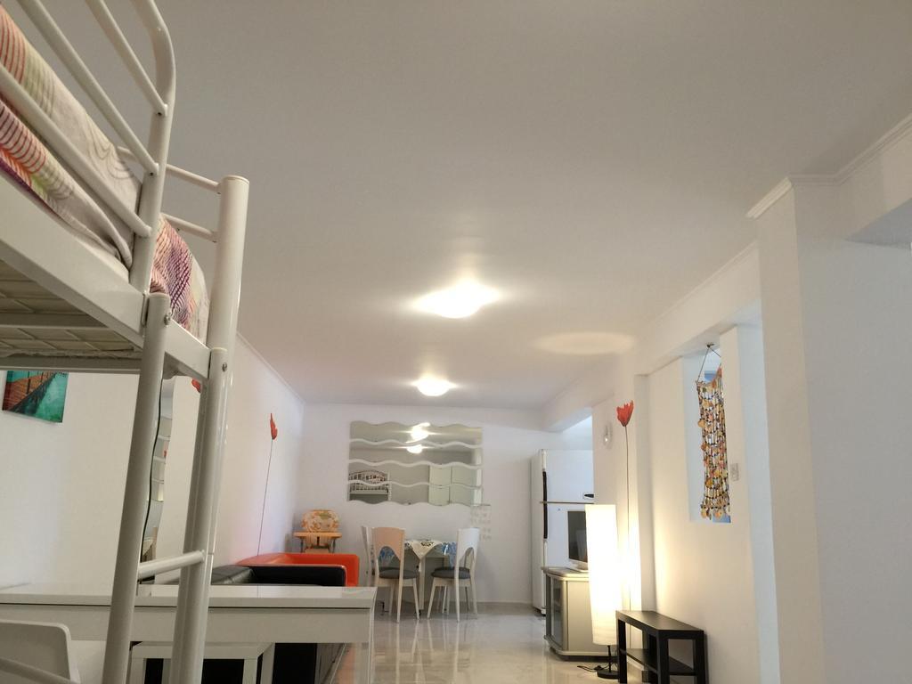 Villa Neyla Four Bedroom Coral Bay Beach Front Экстерьер фото